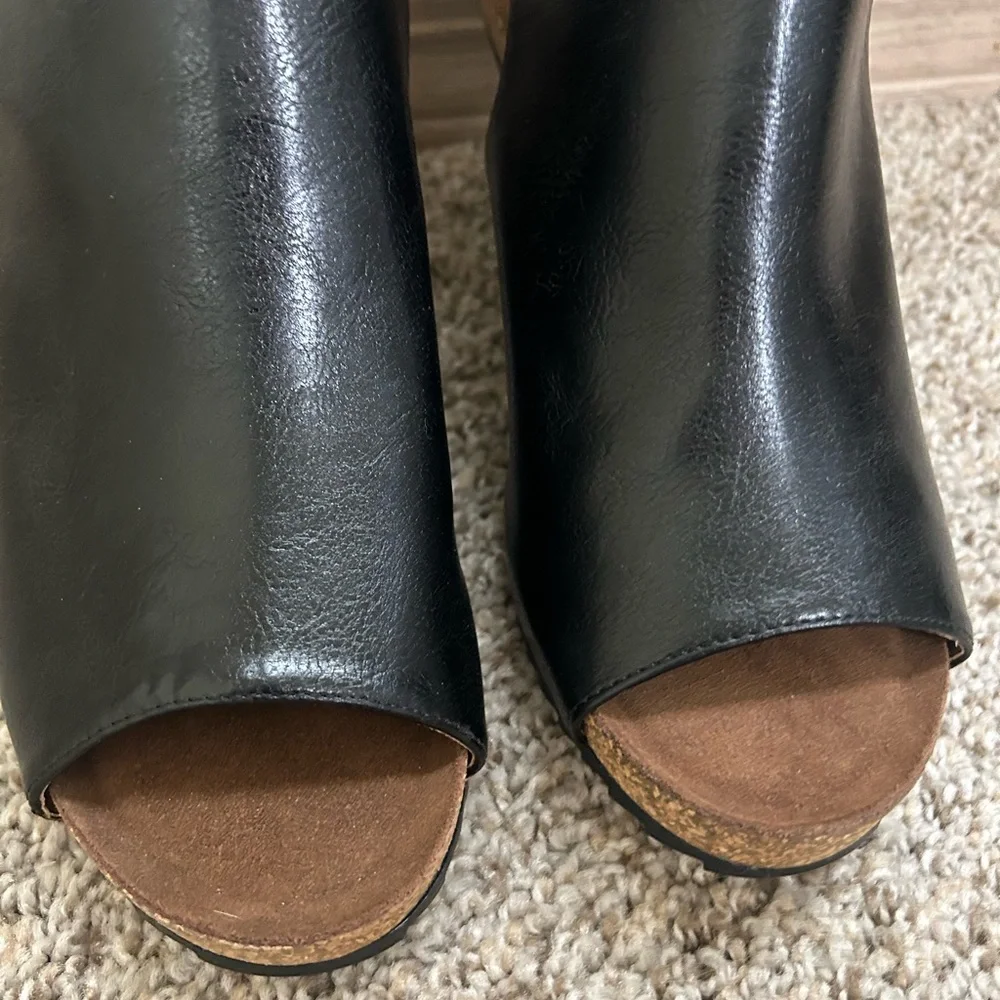 Boutique by Corkys Calypso Black Cork Wedge Heel Size 10 Women's Ankle Velcro
